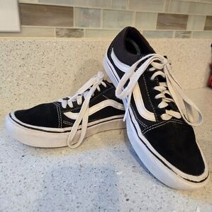 Vans Youth Black and White High-Top Sneakers, size 4.5